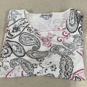 EUC Woman’s 3/4 sleeve Southern Lady shirt